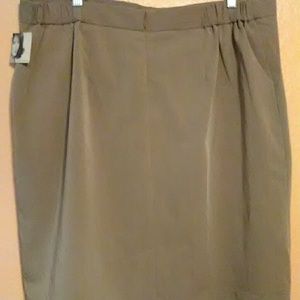 Vintage Jaclyn Smith tan lined skirt